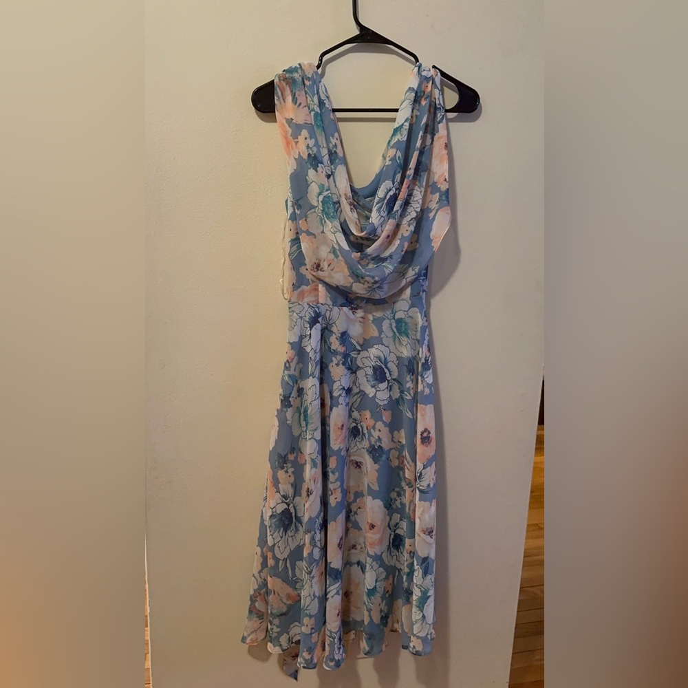 Beautiful floral dress size 8